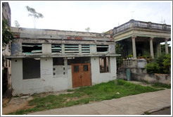 Crumbling house, 17th Street.