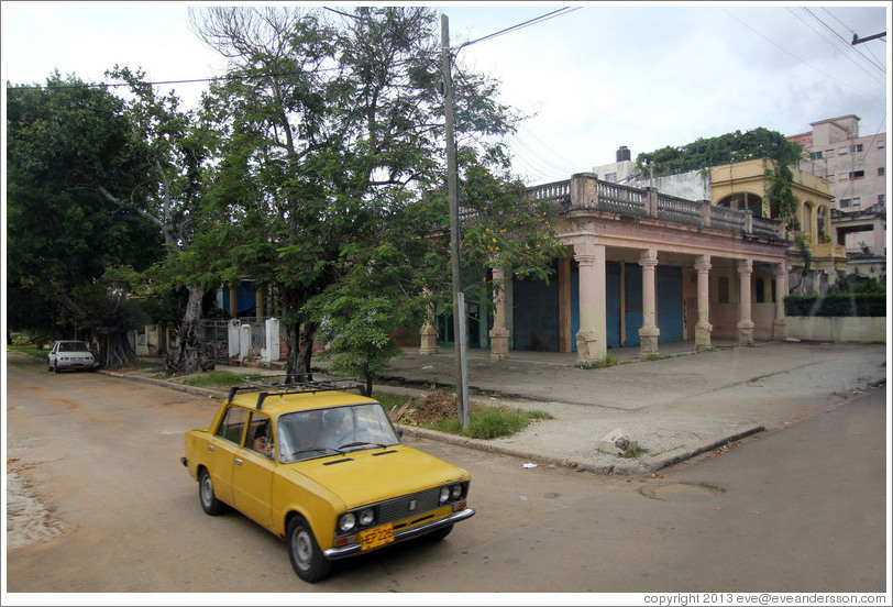 Orange car, 17th Street.