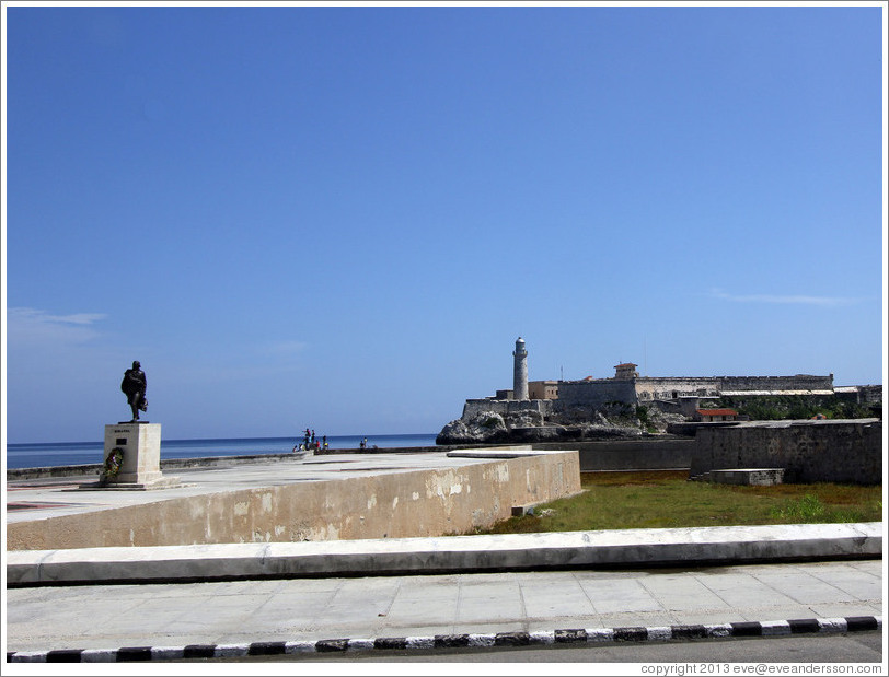 Morro Castle (Castillo de los Tres Reyes del Morro) with a statue of Miranda.