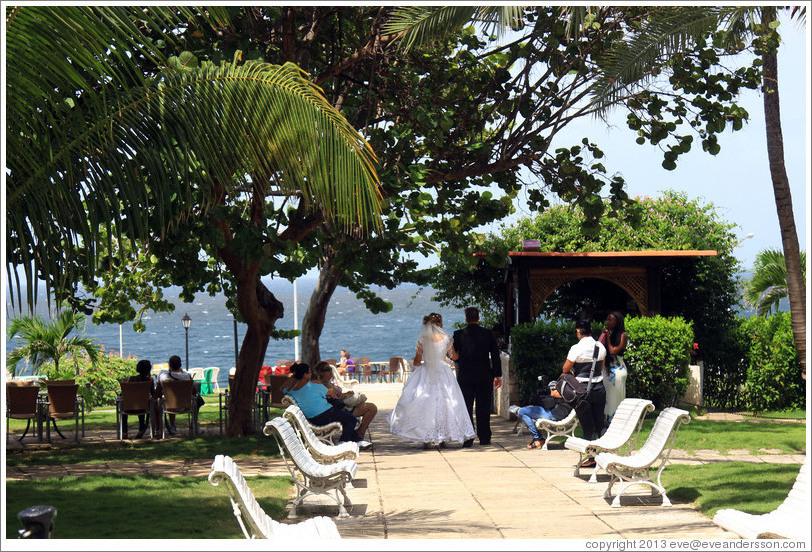 Bride and groom, Hotel Nacional de Cuba.