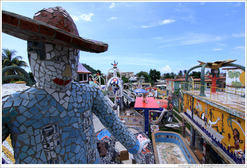 Man with hat, Fusterlandia.