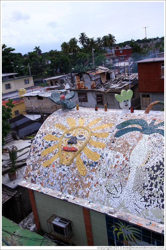 Roof with sunshine mosaic, Fusterlandia.