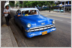 Blue and white car, La Rampa.