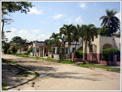 Avenida Santa Amalia, La V&iacute;bora neighborhood.