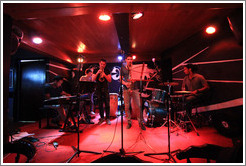 Musicians on stage, La Zorra y el Cuervo jazz club.