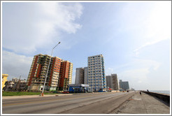 Buildings beside the Malec&oacute;n.