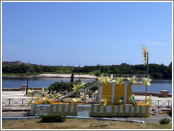 Preparation for Carnaval on the Malec&oacute;n.