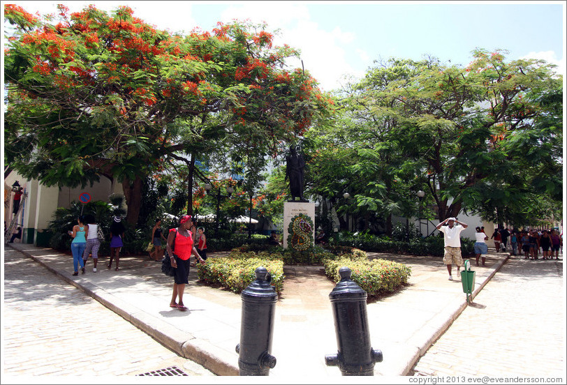 Parque Rumi&ntilde;ahui, Old Havana.