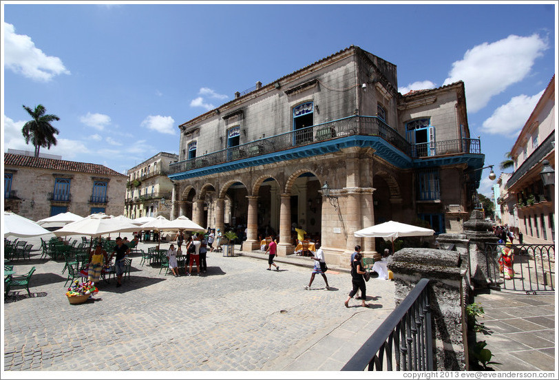 Plaza de la Catedral (Cathedral Square), Old Havana.