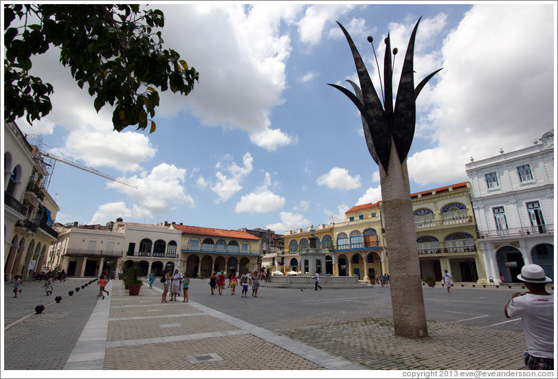 Flower sculpture, Plaza Vieja, Old Havana.