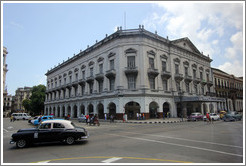 Cine Payret, corner of Paseo del Prado and Calle Obrapia.