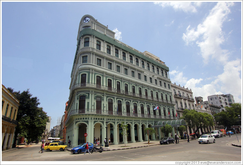 Hotel Saratoga, Paseo del Prado.