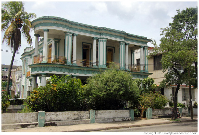 Green and white house, Vedado.