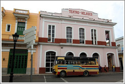 Bus passing Teatro Velasco near Parque de la Libertad (Liberty Park).