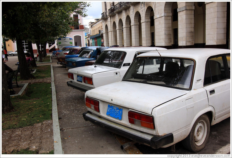 Parked Fiats near Parque de la Libertad (Liberty Park).