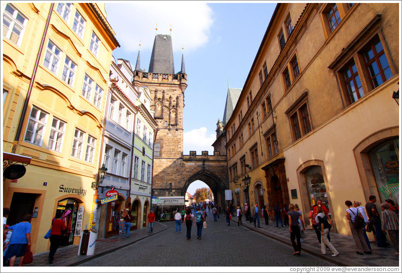 Mosteck?facing one of the towers of Charles Bridge (Karl&#367;v most), Mal?trana.