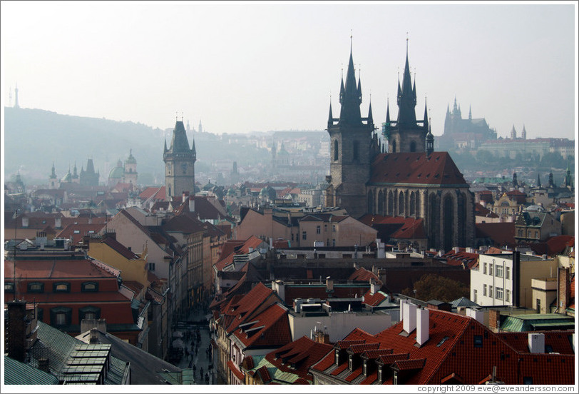 View to the west from the Powder Tower (Pra?n?r?), including Church of Our Lady before T?n (Kostel Matky Bo??&#345;ed T?nem).