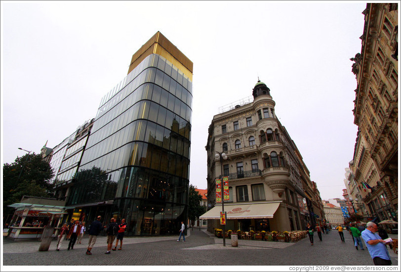 New and old buildings, Wenceslas Square (V?avsk??#283;st?at 28. &#345;?a, Nov?&#283;sto.