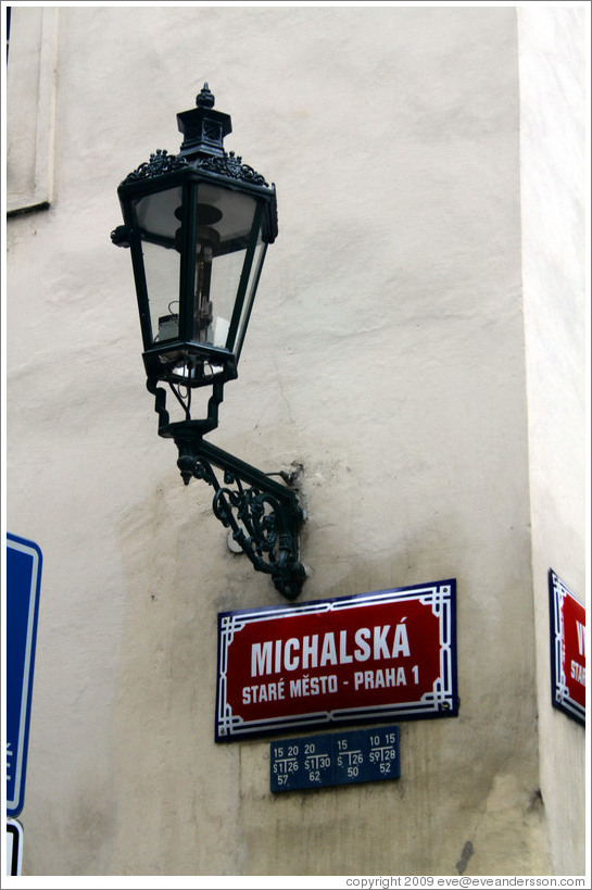 Michalsk?treet sign and lamp, Star?&#283;sto.
