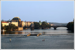 Change in water level of the Vltava River, viewed from Charles Bridge (Karl&#367;v most).