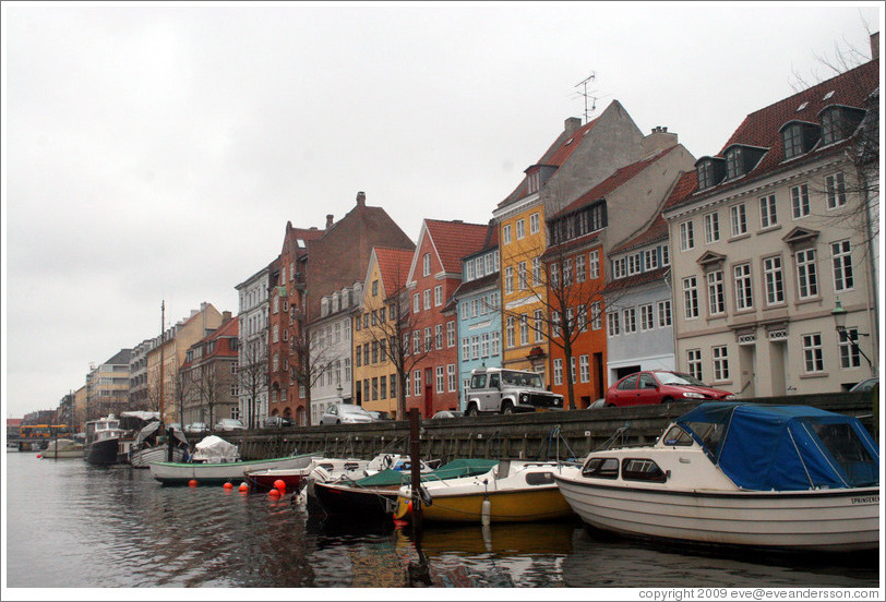 Christianshavns canal, with houseboats.