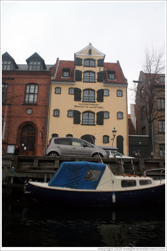 Christianshavns canal, with houseboat.