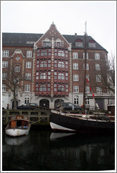 Christianshavns canal, with houseboats.