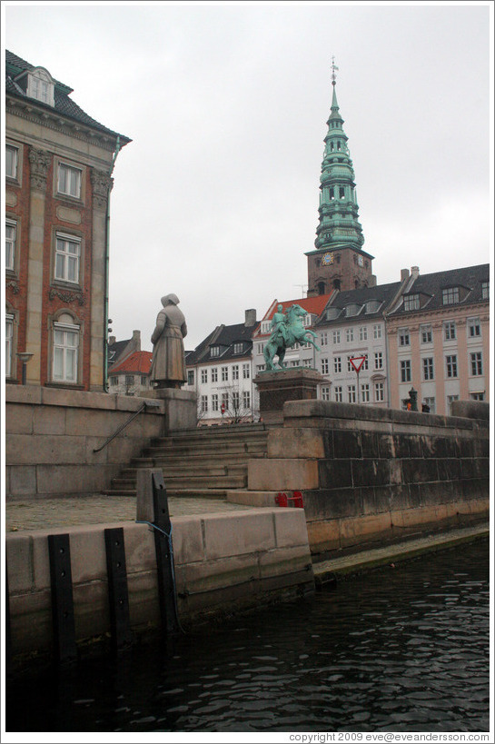 Frederiksholms Canal.