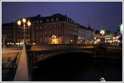 Frederiksholms Canal at night.