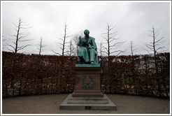 Statue of Hans Christian Andersen.  Kongens Have (King's Gardens).