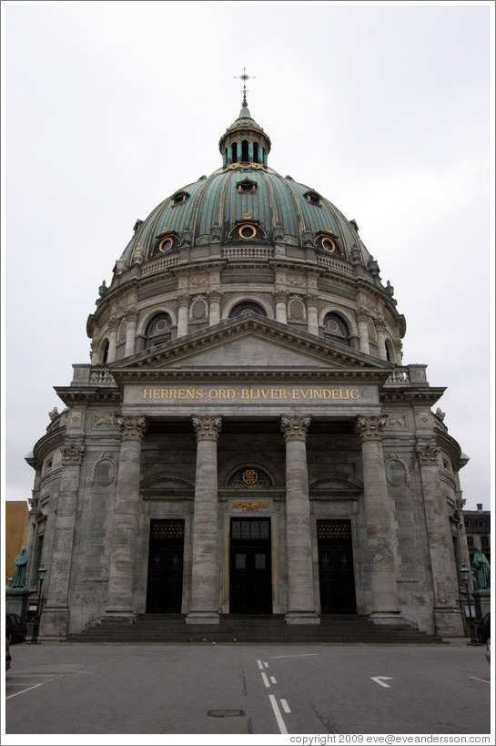 Frederiks Kirke, also known as Marmorkirken (Marble Church).