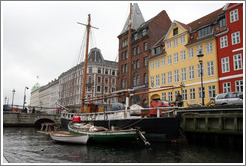 Houseboat.  Nyhavn (New Harbor).