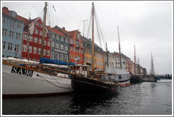 Houseboats.  Nyhavn (New Harbor).