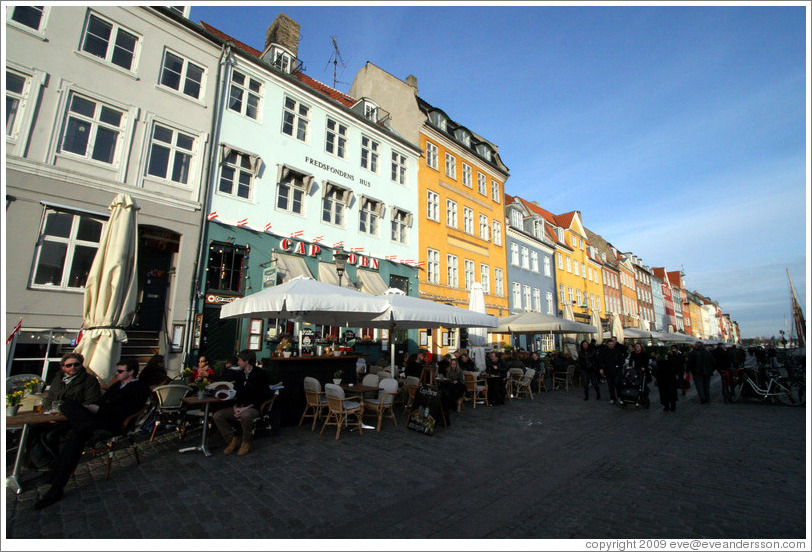 Restaurants.  Nyhavn (New Harbor).