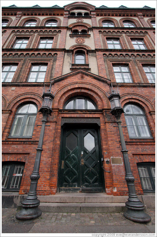 Old street lamps in front of K?benhavns Bymuseum (Copenhagen City Museum).  Absalonsgade.  Vesterbro district.