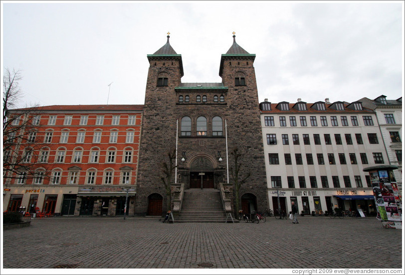 Eliaskirken (Elias Church), flanked by bars.  Versterbro Torv, Vesterbro district.