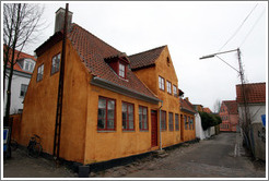 Yellow house on Munkegade.  Helsing?r.