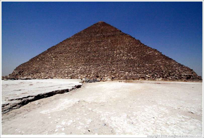 Pyramid of Khufu (the Great Pyramid of Giza), the largest pyramid at Giza.