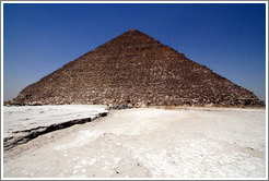 Pyramid of Khufu (the Great Pyramid of Giza), the largest pyramid at Giza.