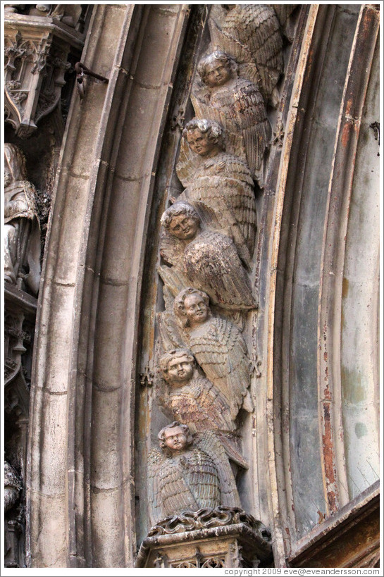 Angels.  Cathedrale St-Sauveur.