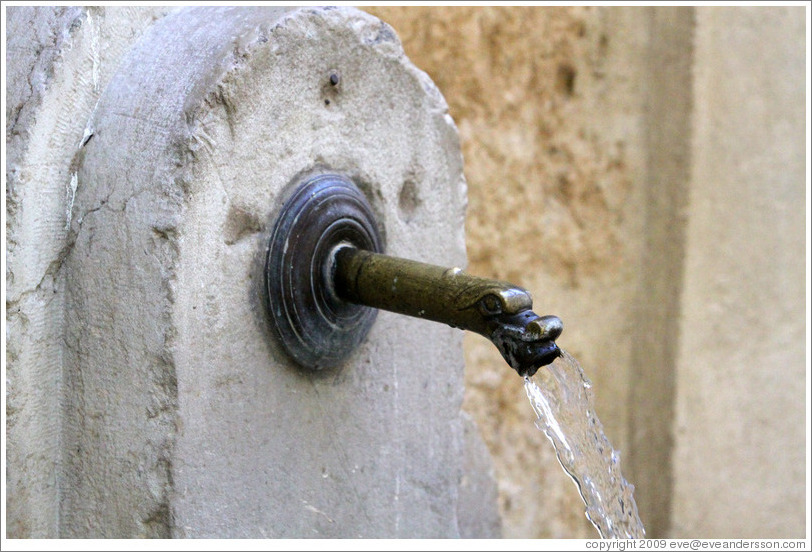 Spout on an otherwise nondescript fountain.  Rue Loubon.  Old town.