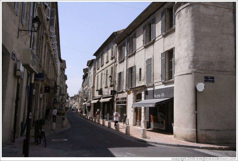 Rue Joseph Vernet.