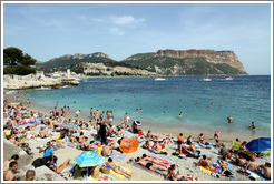 Sunbathers on the calanques.