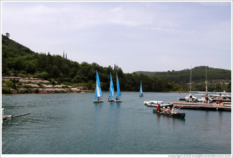 Boats in the Lac d'Esparron.