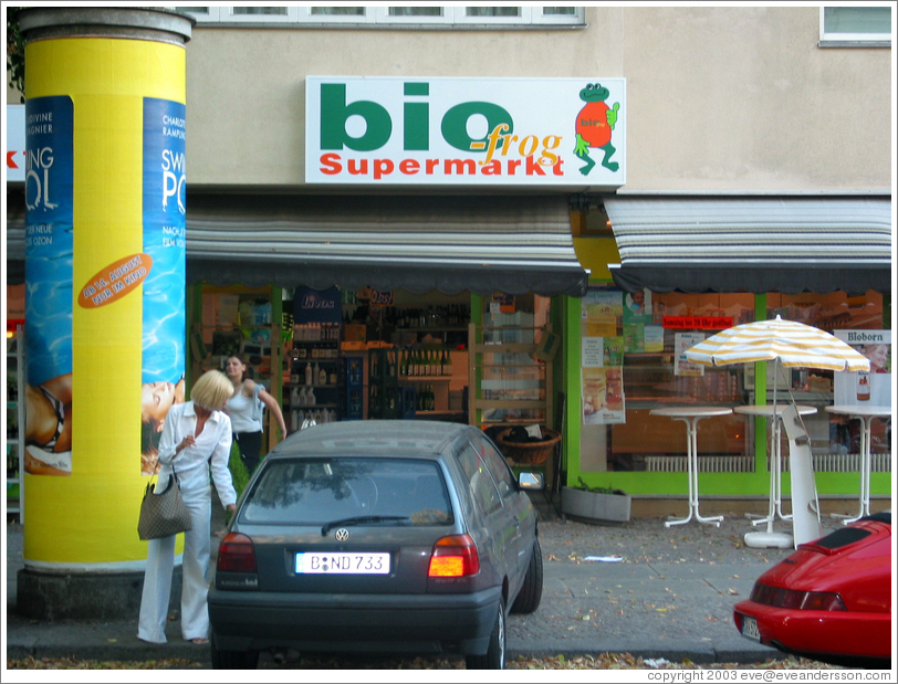 Bio Frog supermarket.