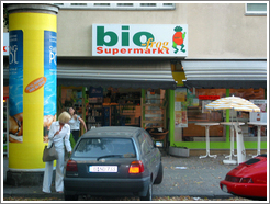 Bio Frog supermarket.