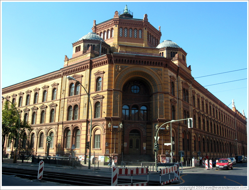 Post office near Neue Synagogue.