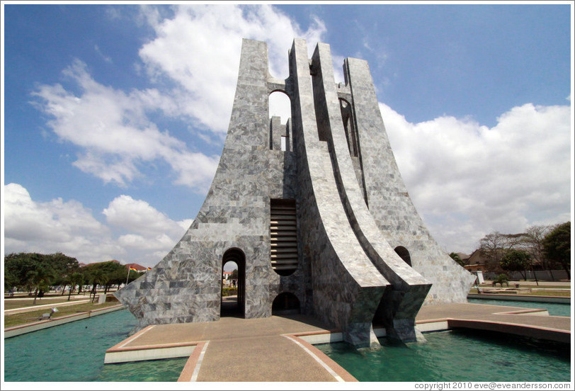 Mausoleum. Kwame Nkrumah Memorial Park.