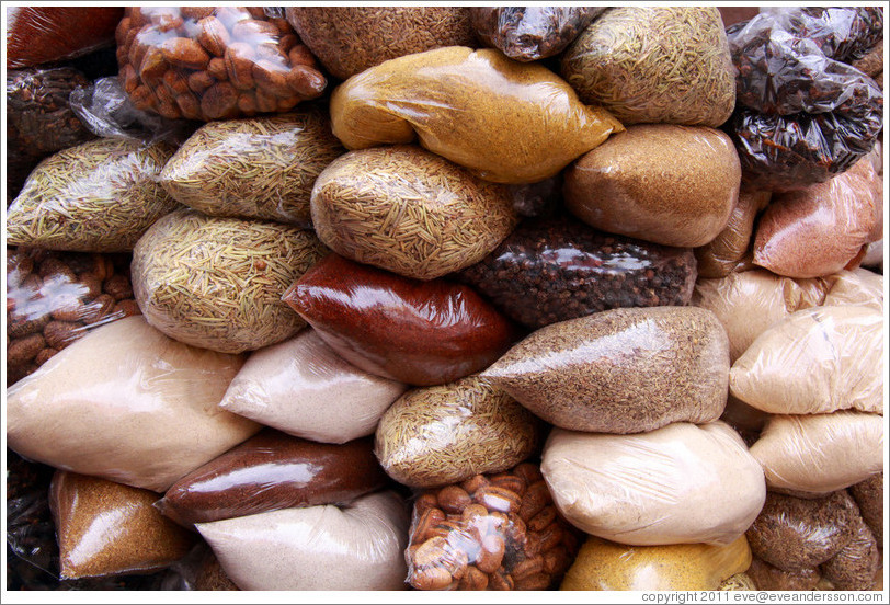 Spices. Makolo market.