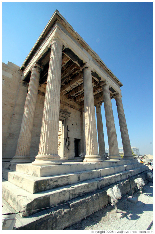 The Pandroseion (&#928;&#945;&#957;&#948;&#961;&#972;&#963;&#949;&#953;&#959;&#957;) at the Acropolis (&#913;&#954;&#961;&#972;&#960;&#959;&#955;&#951;).